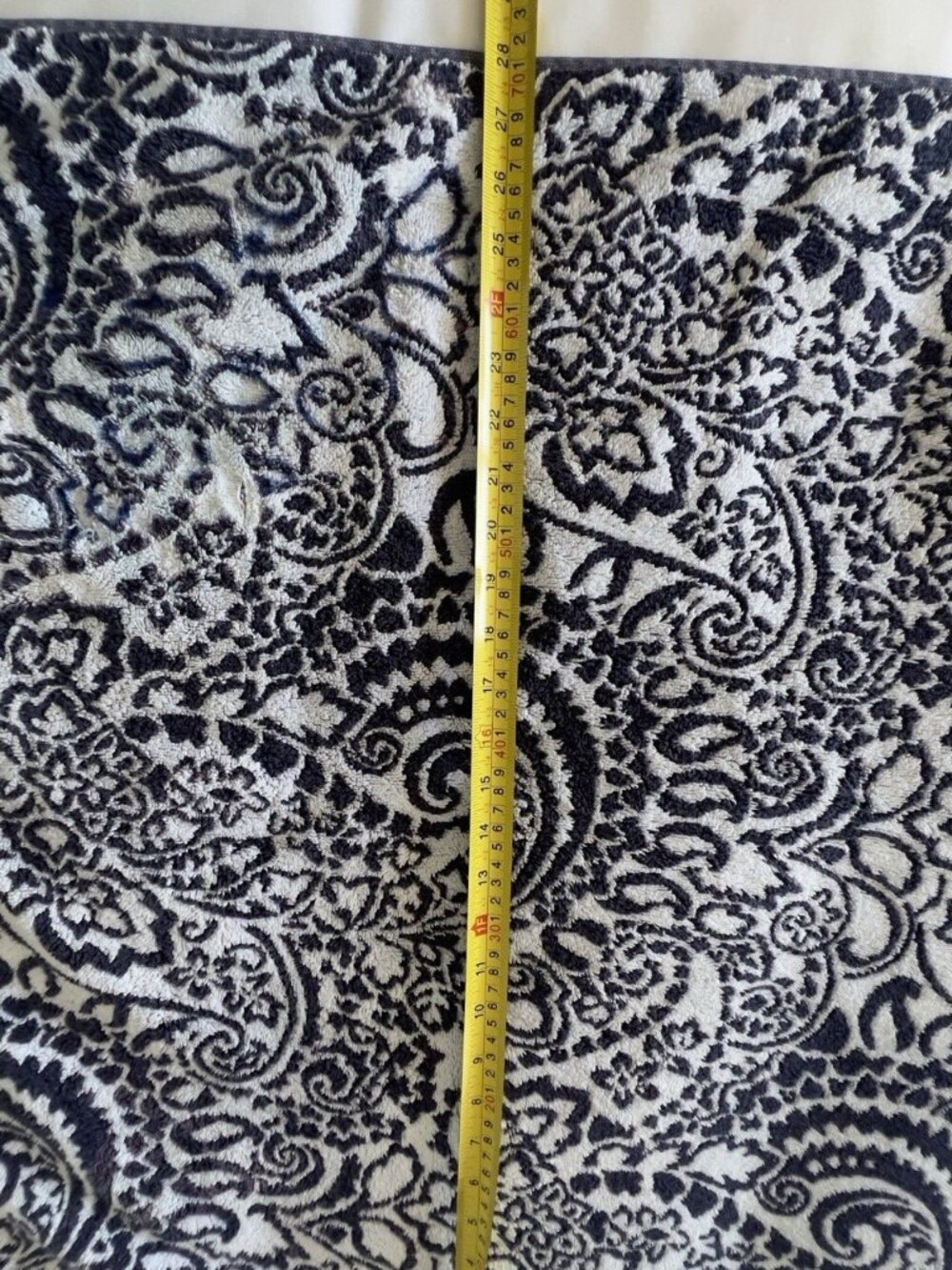 RALPH LAUREN Large Bath Towel 100% Cotton Navy Blue White Paisley 28"W x 54"L - Picture 8 of 16
